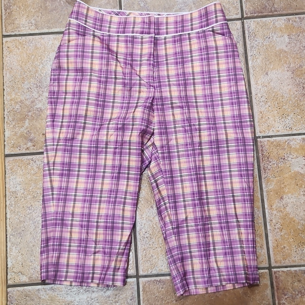 Tail pedal pusher women's size 8 NWT wisteria plaid